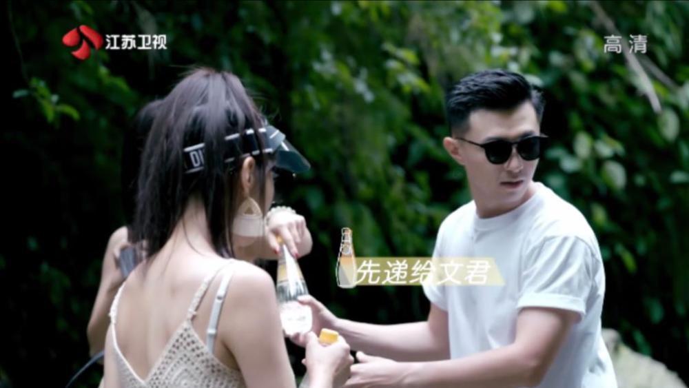 女孩的时装封面
