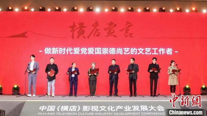 俄军运输机坠毁“疑云重重”:原定乘客疑为俄国防部多名高级人士