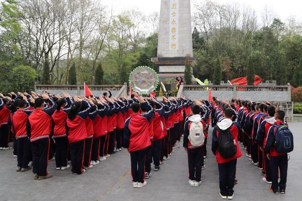 天然的“泻药”找到了,没事吃两口,排出宿便,腰也慢慢变细了!